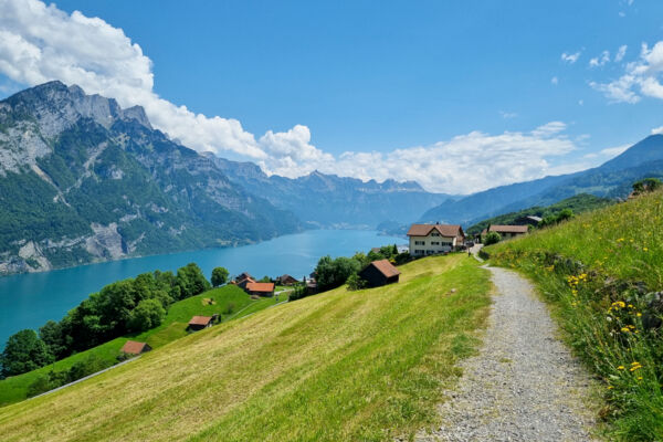 Aussichtsreiche Frühlingstour über dem Walensee