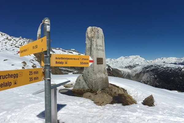 Zum Denkmal auf der Belalp