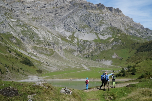 Von Braunwald zum Oberblegisee