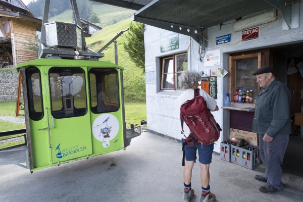 Fünf Bahnen, eine Wanderung