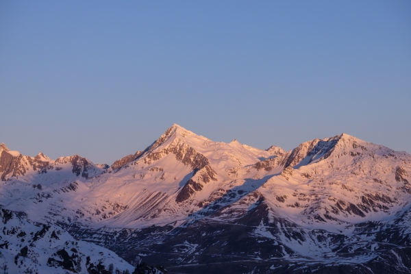 L’isola innevata sopra Airolo