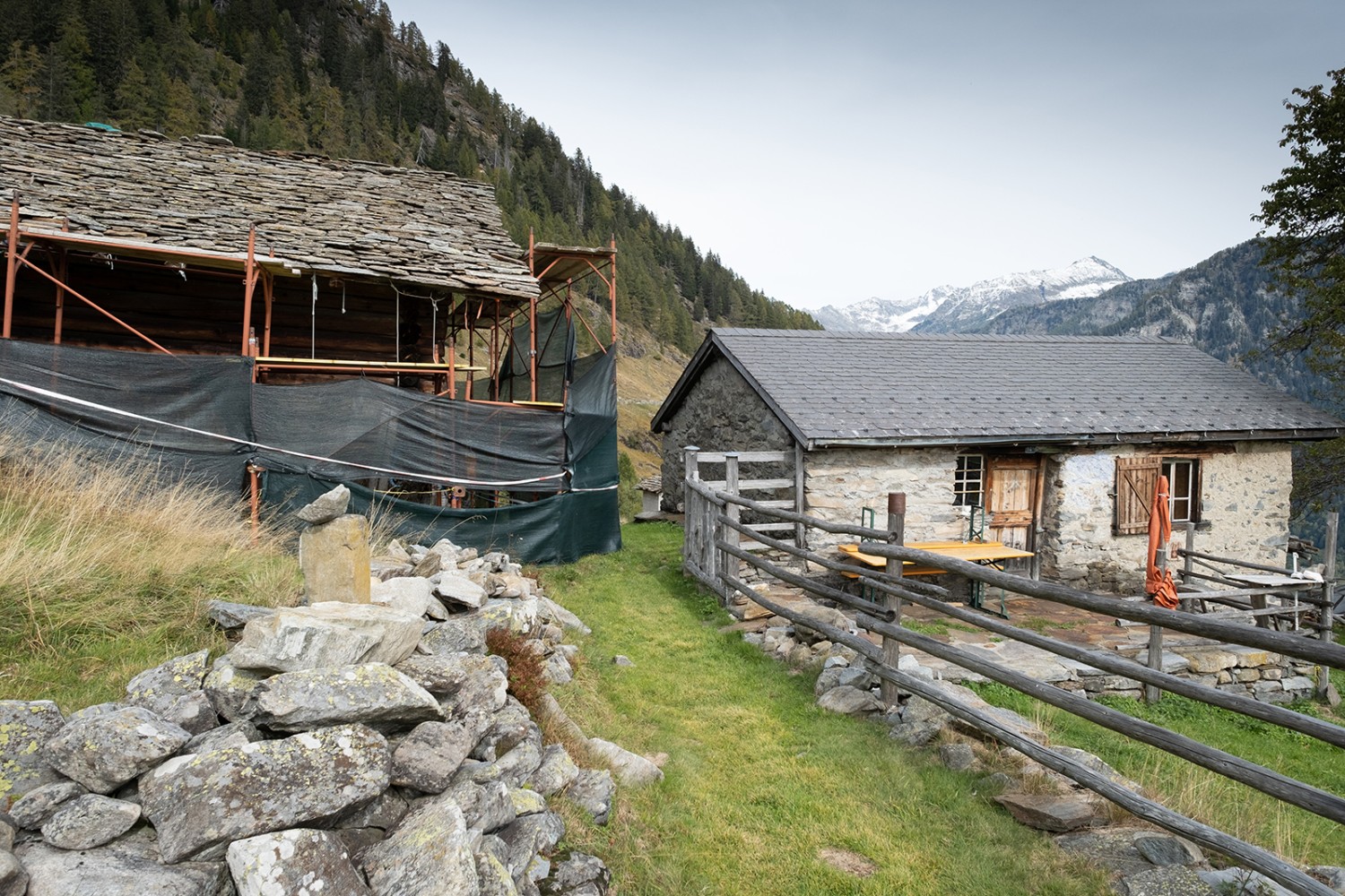 Die Calanchini haben viele Gebäude auf den Alpen und Voralpen zu Ferienhäusern umgebaut.