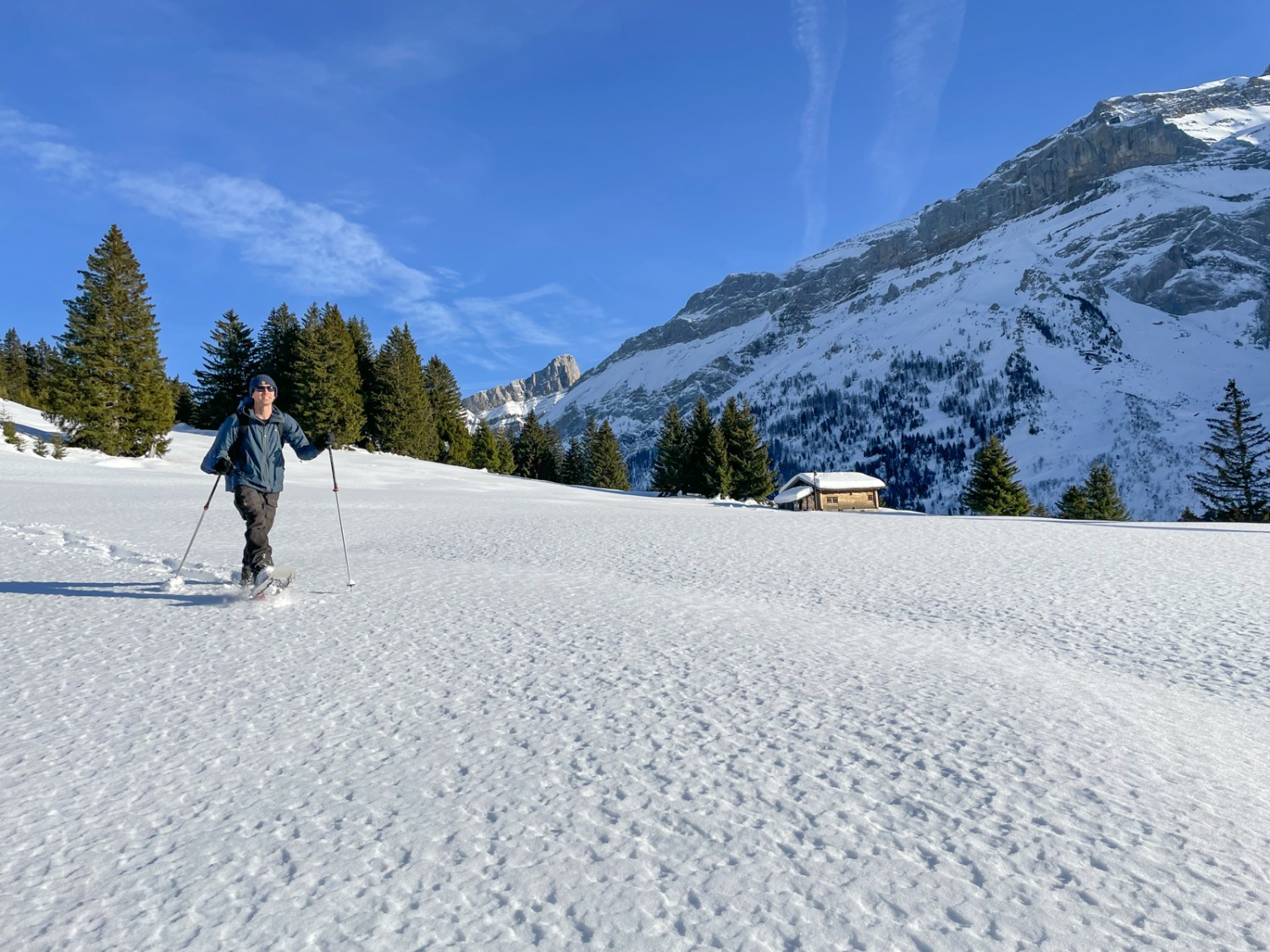 Descente par des lieux plus calmes vers Les Preises. Photo: Rémy Kappeler