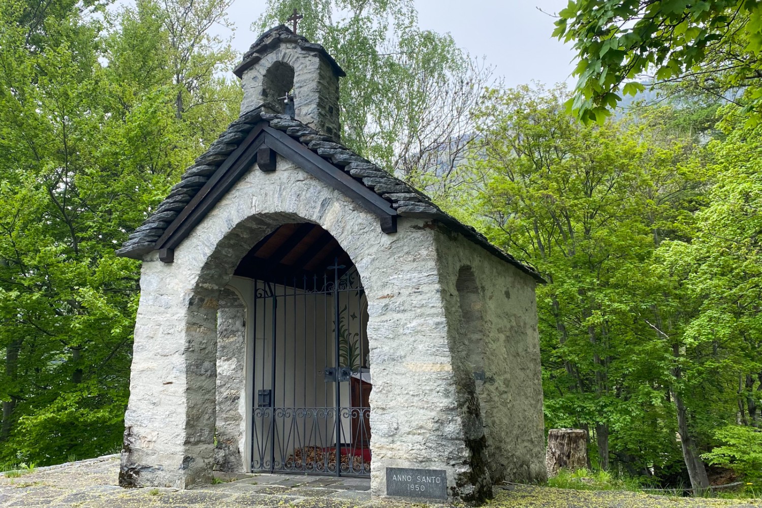La piccola cappella di Monti di Ravecchia. Foto: Loïc von Matt