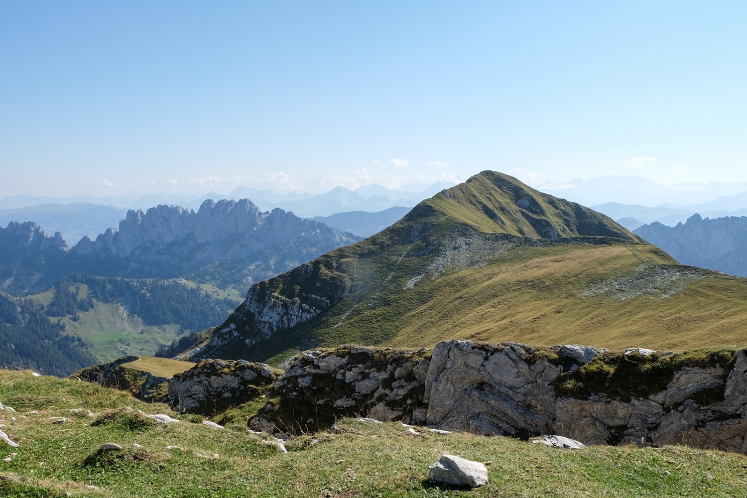 Der Cheval Blanc, einer der zwei Gipfel der Hochmatt. Bilder: Elsbeth Flüeler 
