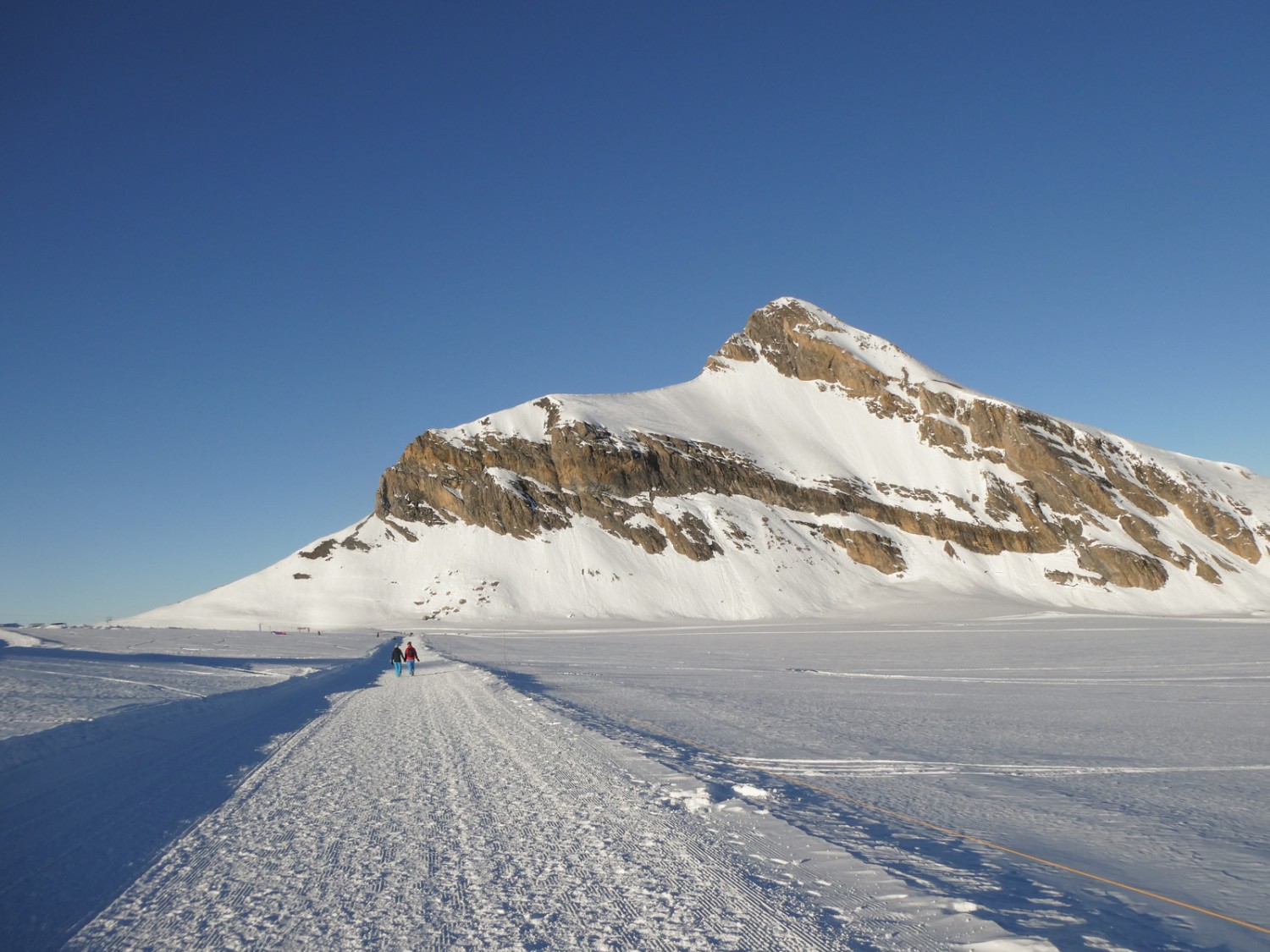 Das Oldehore überragt mächtig den Gletscher. Bild: Rémy Kappeler