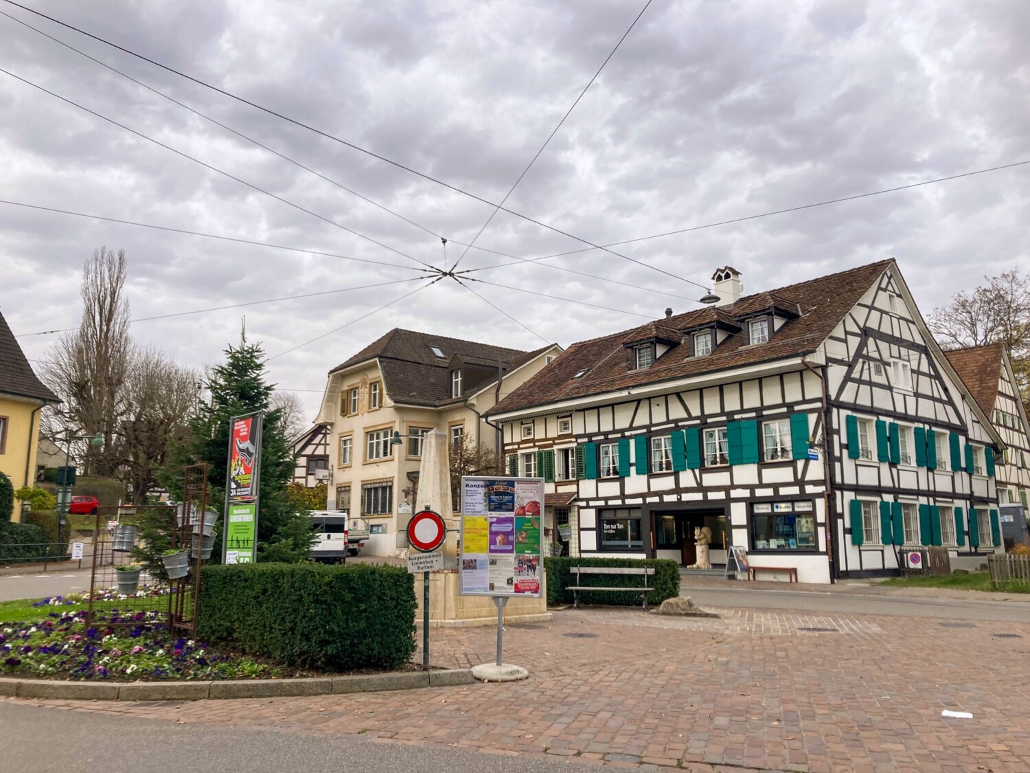 In Allschwil beginnt diese Herbstwanderung.