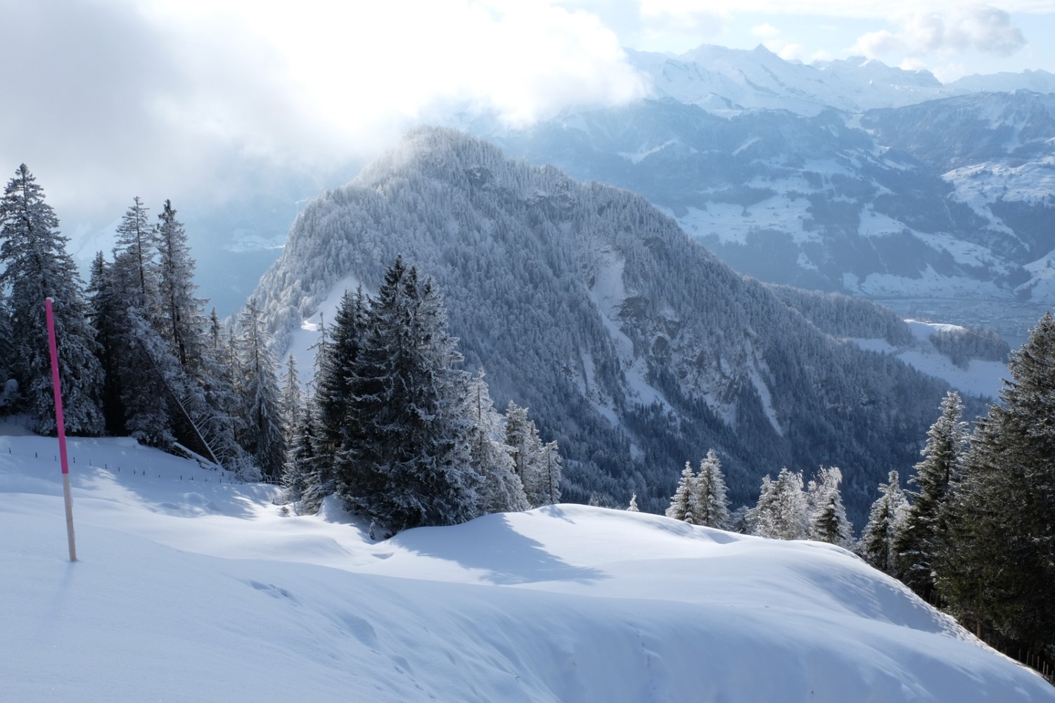 Vitznauer- oder Gersauerstock? Dieser der Schneeschuhwanderung vorgelagerte Gipfel trägt zwei Namen.