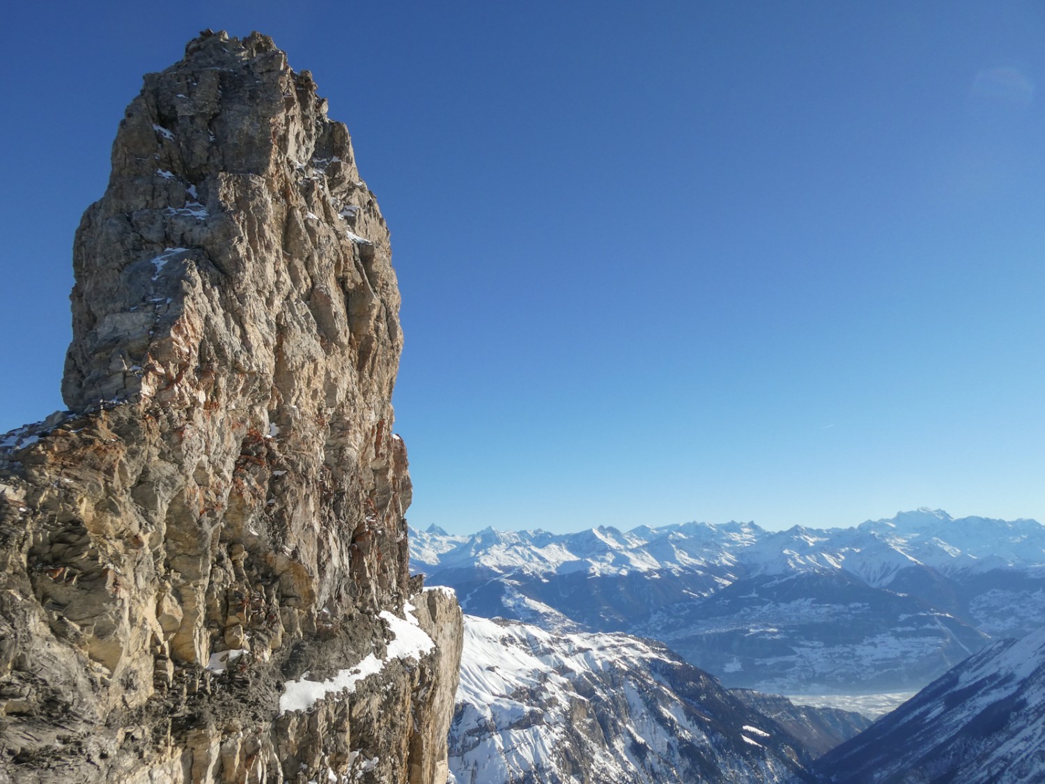 Un pic au-dessus du précipice: la Quille du Diable. Photo: Rémy Kappeler