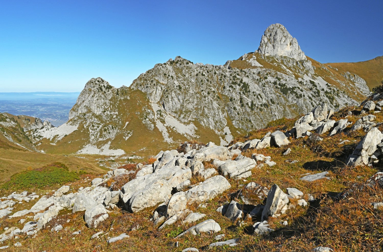 Der Mont Gardy, der Hüter, verdient seinen Namen. Bild: natur-welten.ch