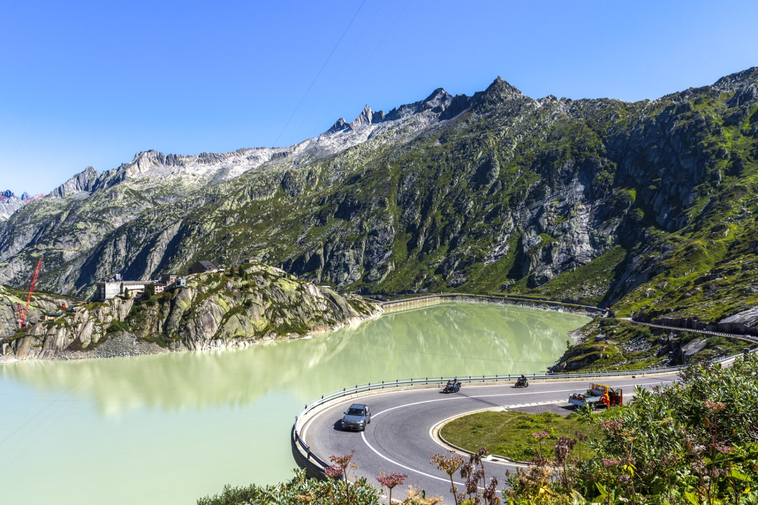 Vue plongeante sur le lac de Grimsel. Photo: Franz Ulrich