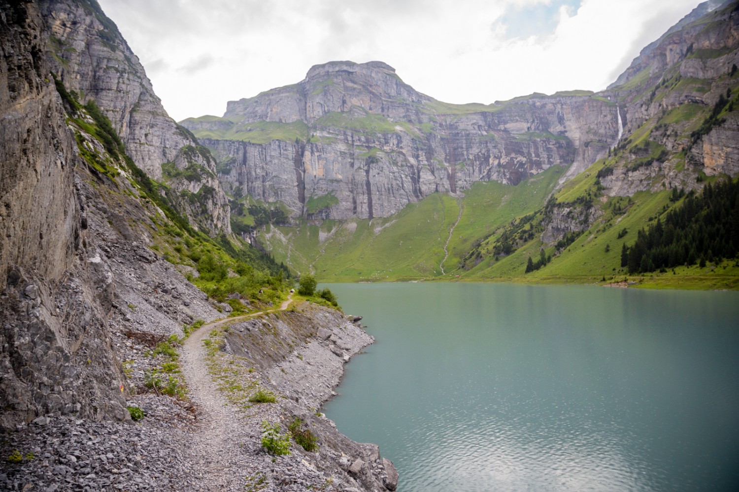 Der Weg am See entlang ist meistens einfach. Bild: Phil Suarez