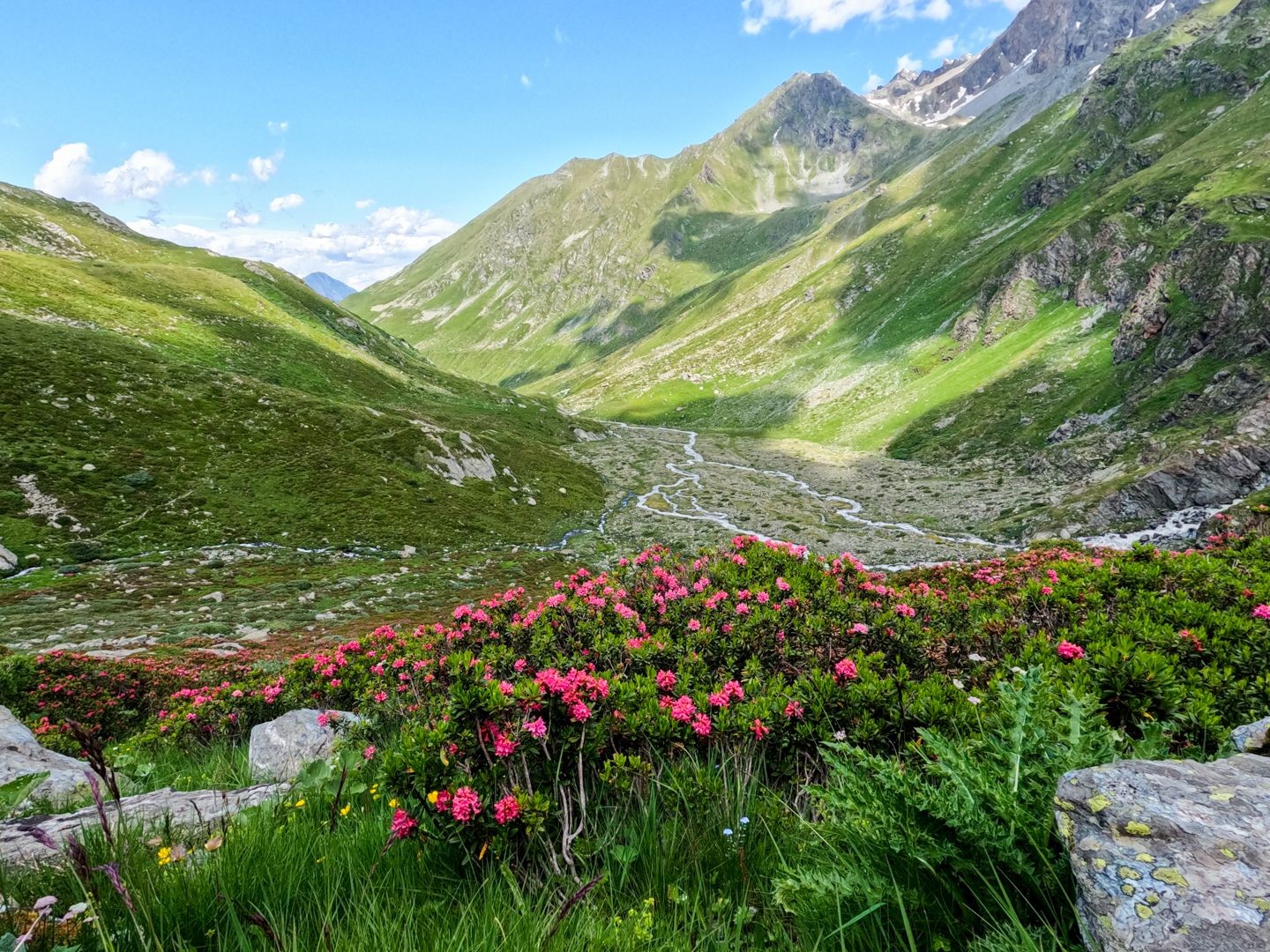 Durch die Moränenlandschaft im Vallon de Valsorey