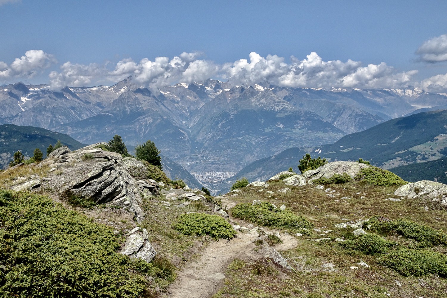 Blick auf Visp und das Tal. Bild: Pascal Bourquin