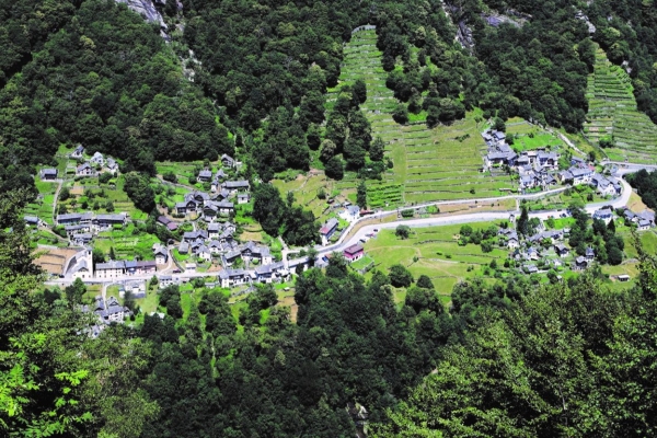 Sentiero Walser da Bosco Gurin a Cevio.
