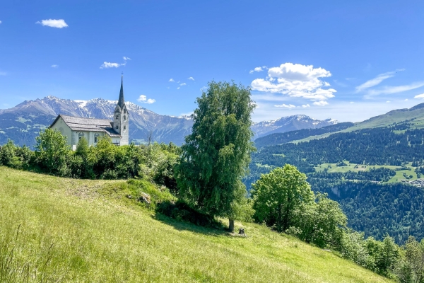 Attraverso i borghi montani del Surselva