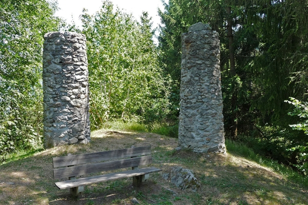 Potences et ruines de la Surselva