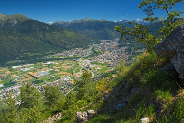 Balançoire géante au-dessus du tunnel du Ceneri
