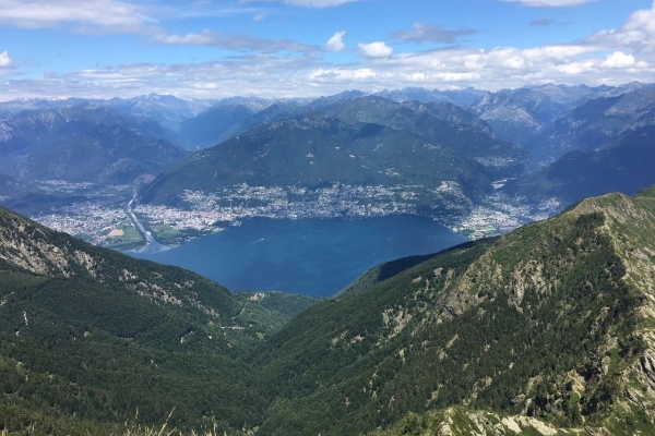 Croce del Monte Tamaro e la chiesa Santa Maria degli Angeli di Botta/Cucchi