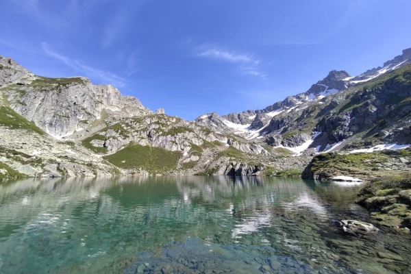 Aussichtsreiche Wanderung zum kristallklaren Wannisbortsee
