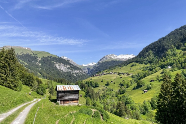 Attraverso i borghi montani del Surselva