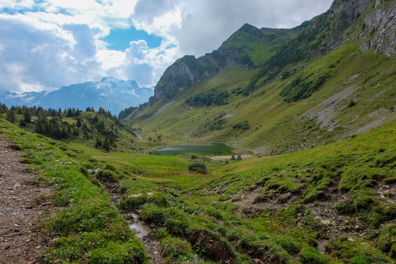 Der Lutersee gibt der Alp den Namen. Er hat weder Zu- noch Abfluss.