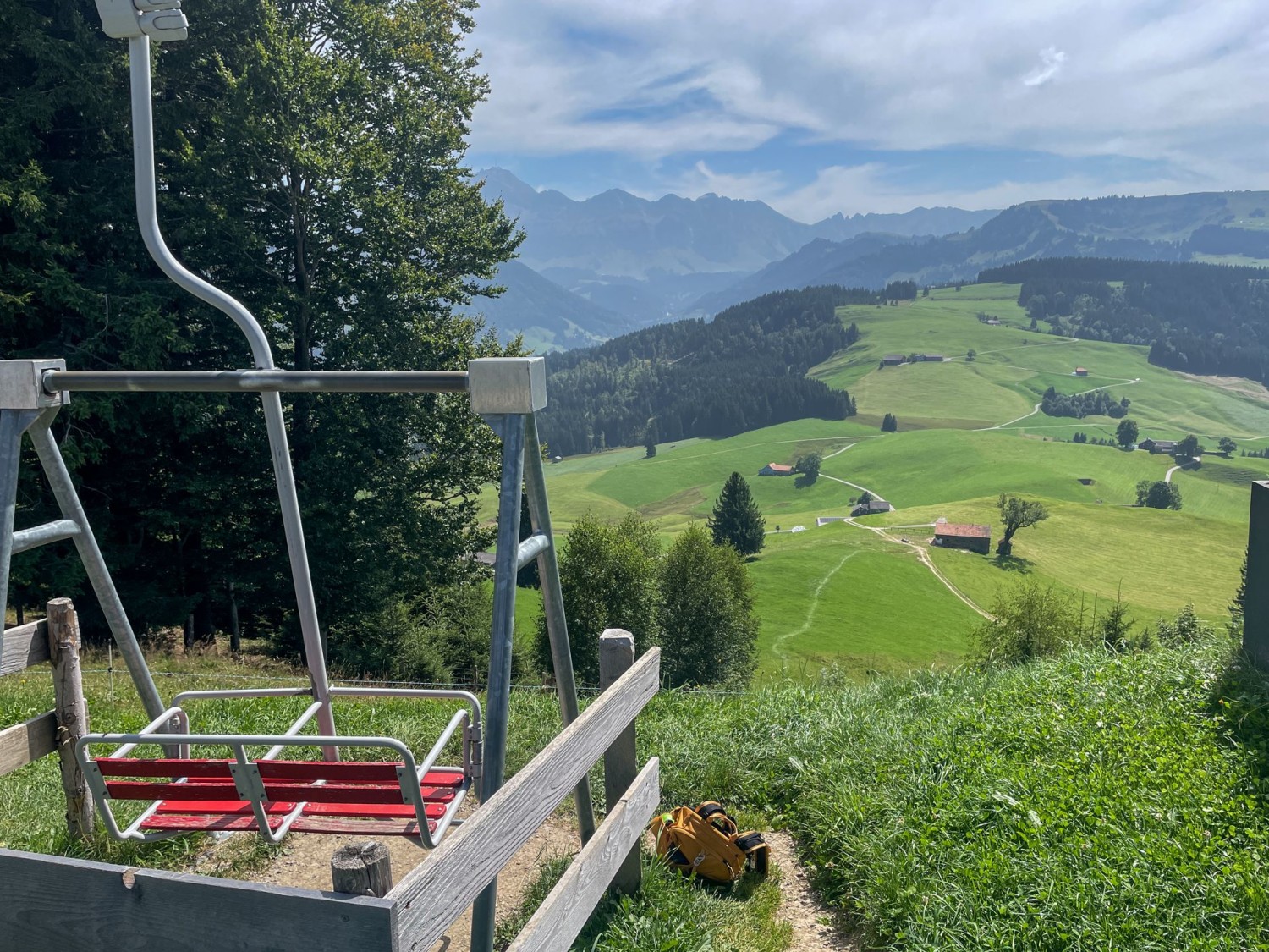 Die ehemalige Sesselbahn ist heute eine Schaukel beim Bergrestaurant Hochhamm.