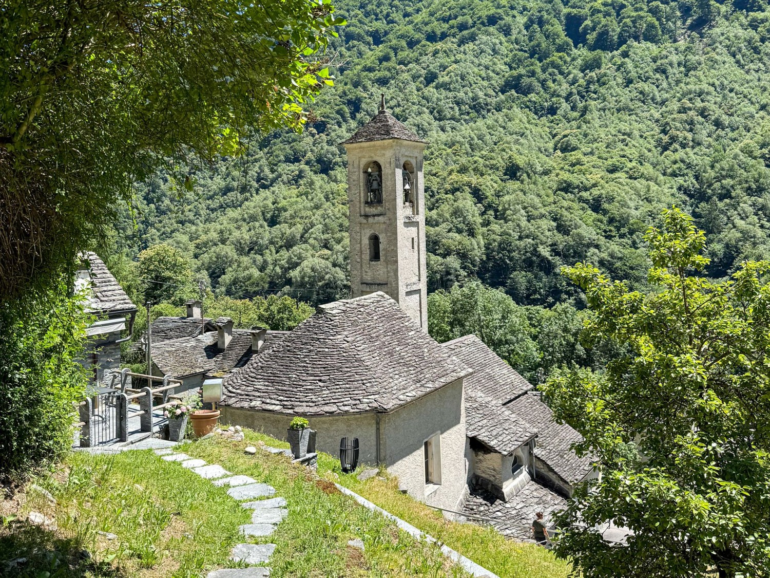 Chiesa di San Remigio a Linescio.