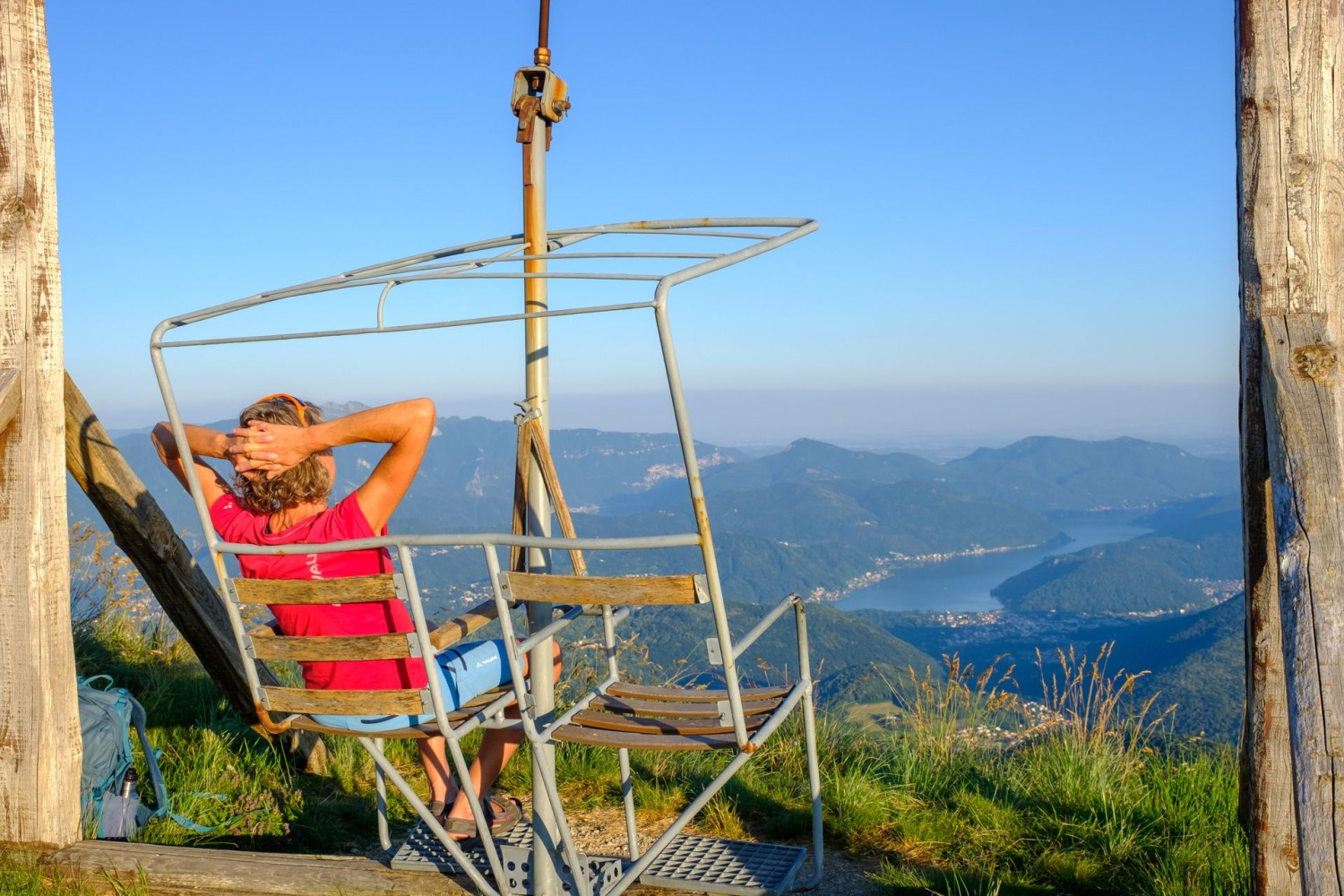 Un banc recyclé sur le Monte Lema, au deuxième jour de la randonnée