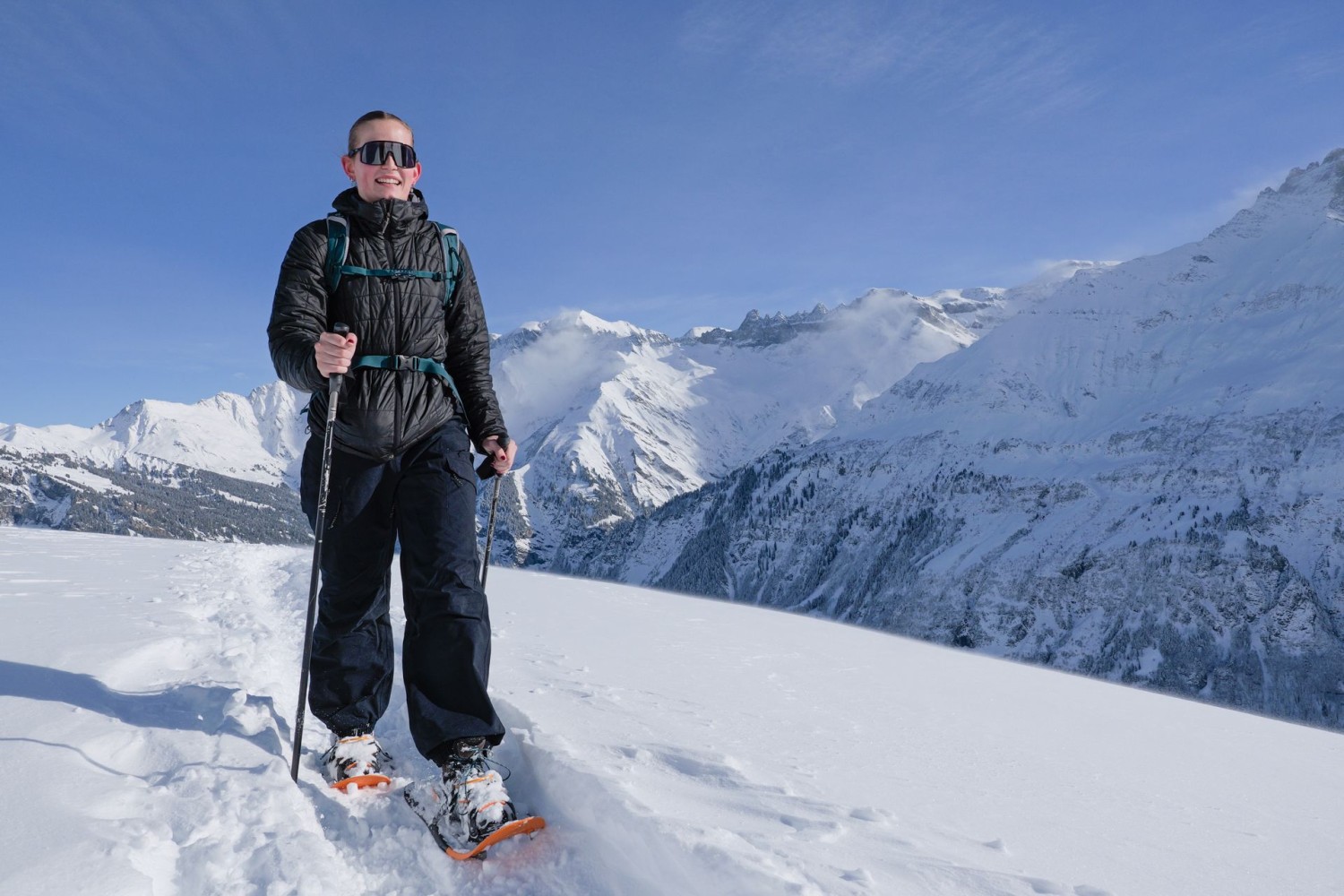 Au Matthüttli, le point le plus élevé du tour. En face, au milieu, les Tschingelhörner et leur crête dentelée noire