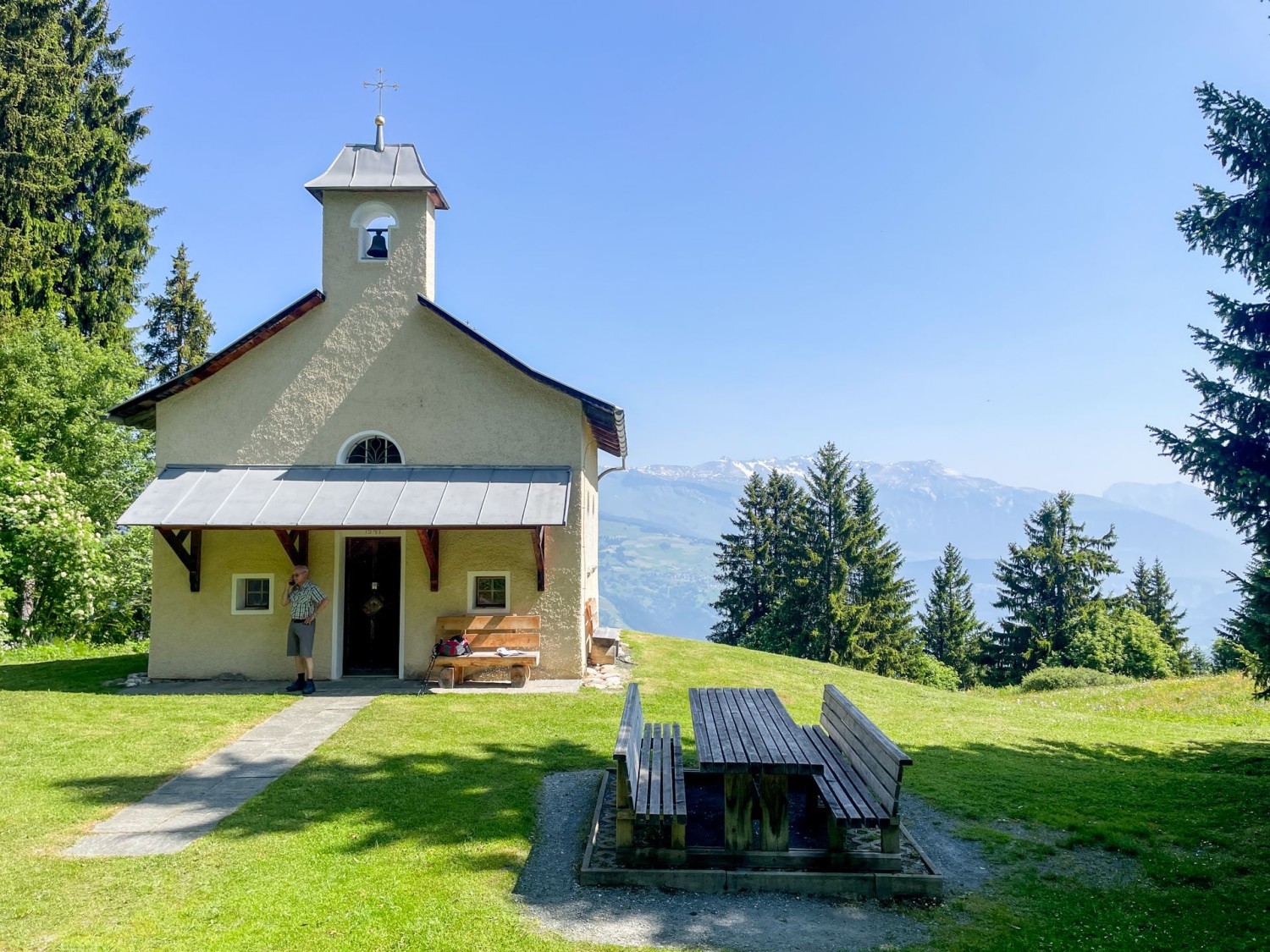 Die kleine Kapelle Sogn Carli.